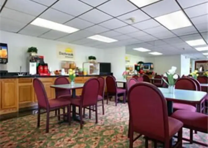 Hotel Travelodge By Wyndham Gurnee 2*