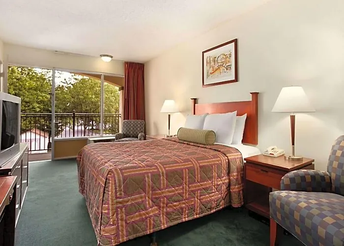 Travelodge By Wyndham Gurnee 2*
